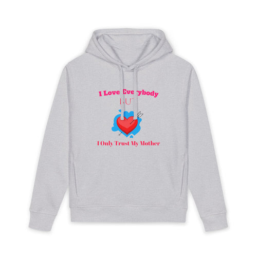 CULUSA Love Everybody Long Sleeve - message graphic close-up